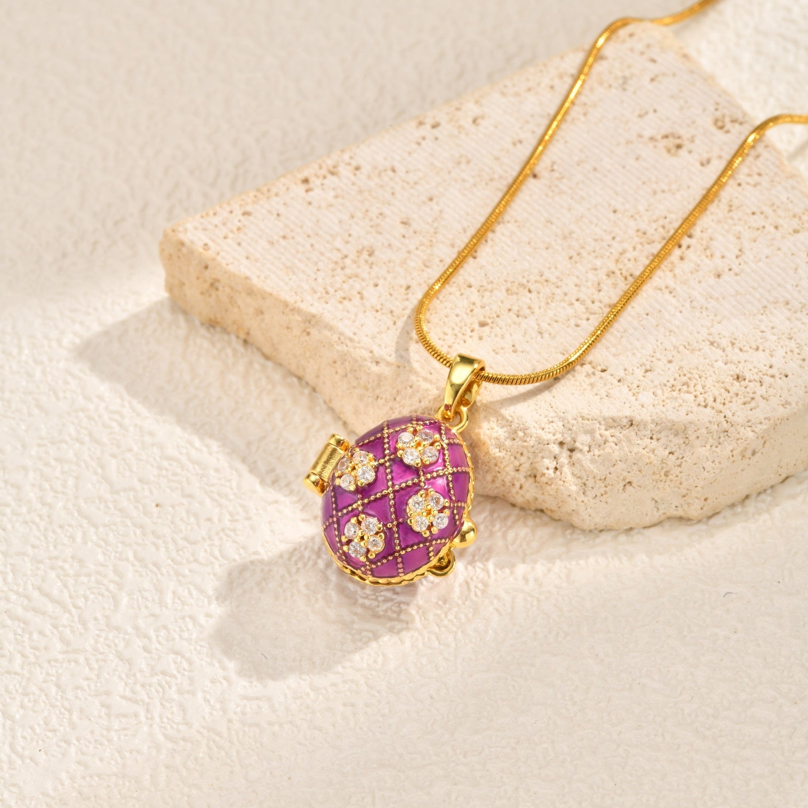 Red And White Easter Egg Openable Pendant For Women